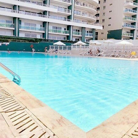 Luxury Apartment Inc Pool & Views Слима Екстериор снимка
