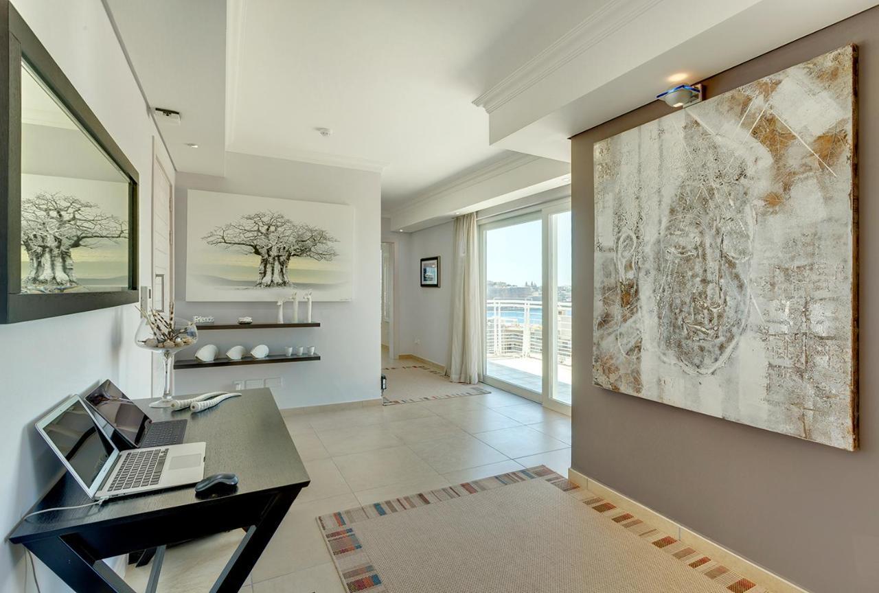 Luxury Apartment Inc Pool & Views Слима Екстериор снимка